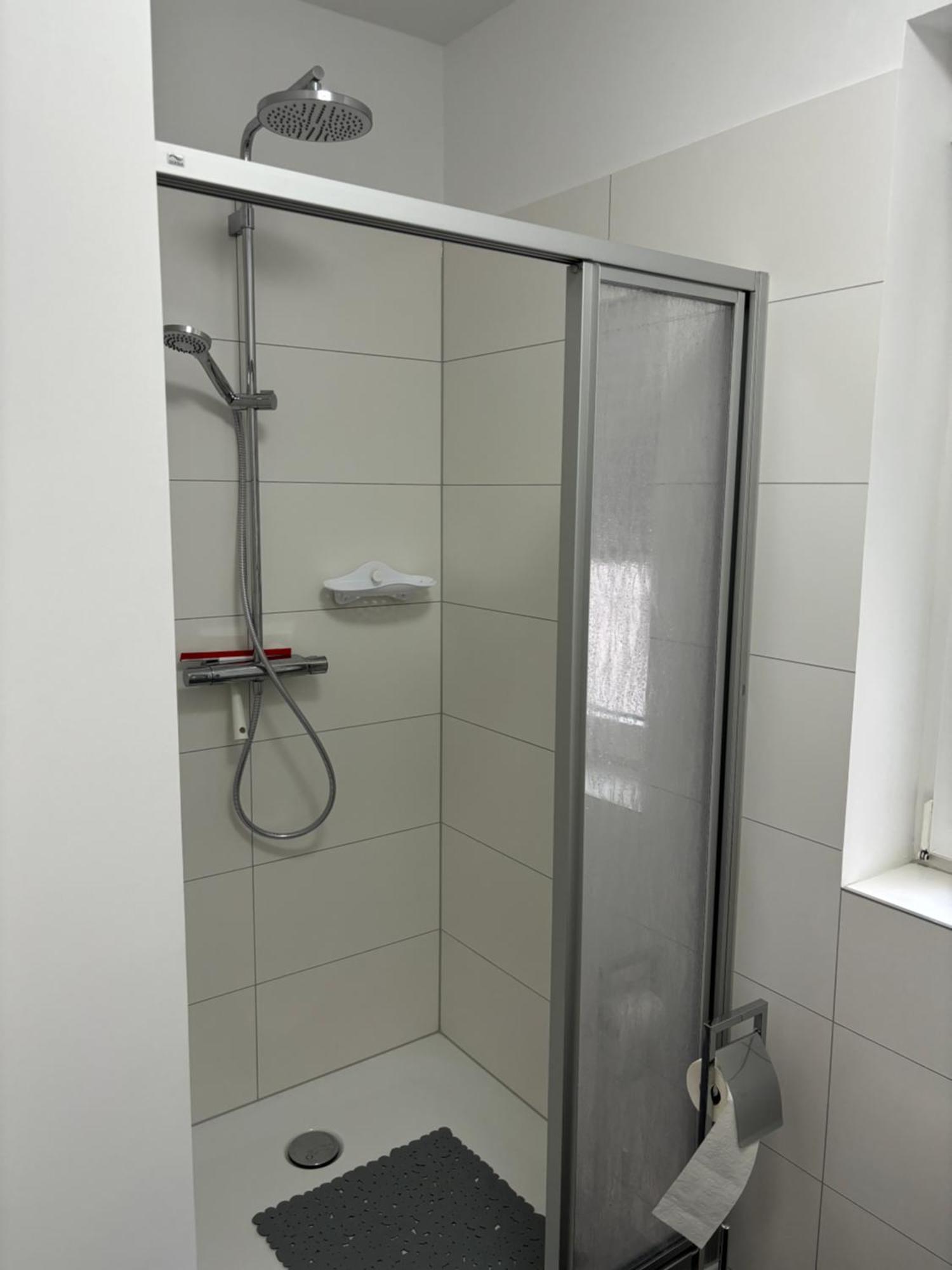Apartment Fuer 2 Personen Wiesbaden Exterior photo